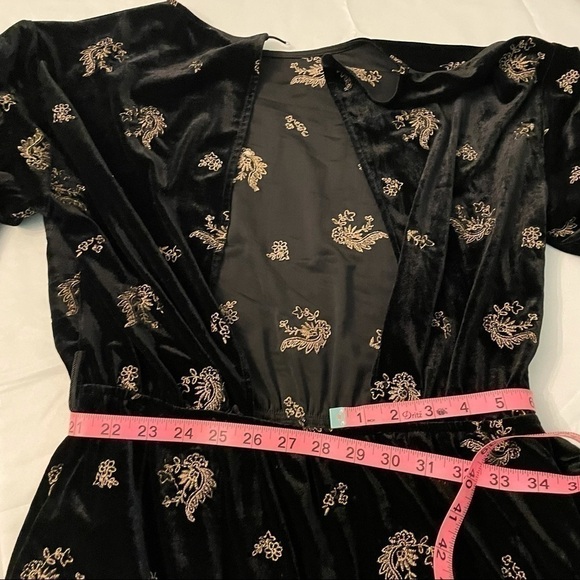 Lost + Wander Black Velvet Embroidered Mini Dress Ruffle Hem Size Large NWT - Picture 14 of 15